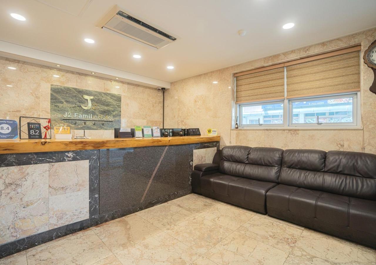J2 Family Hotel Чеджу Екстериор снимка